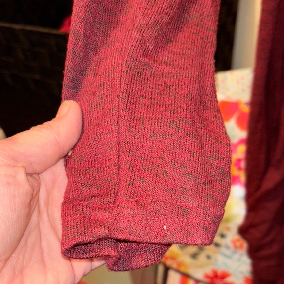 Elegant Burgundy Women's Cardigan - Picture 7 of 9